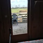 Le Chant Des Oiseaux Bed and Breakfast